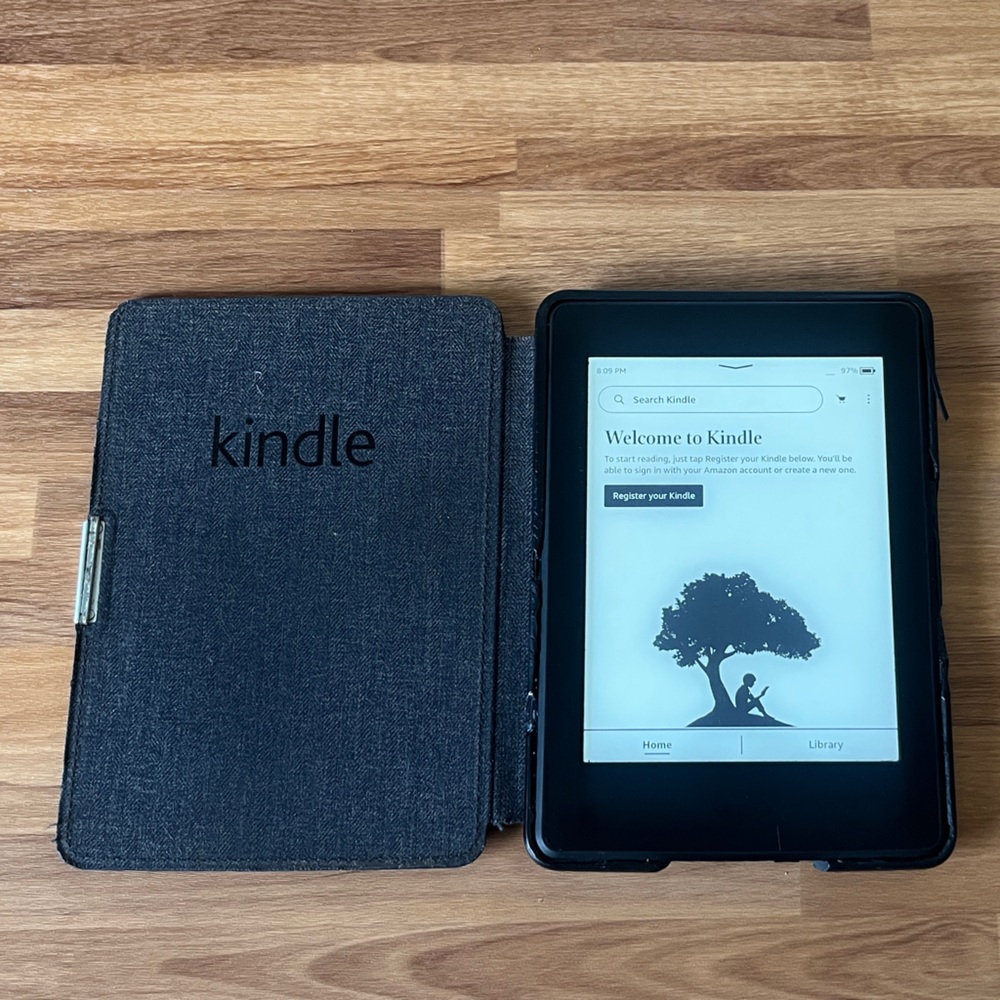 2013 Kindle E-Reader with Brown Cover